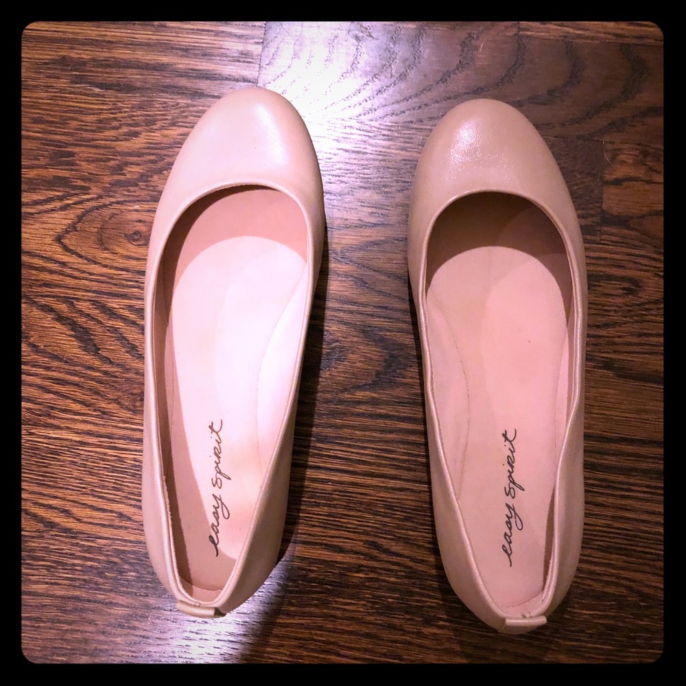 Easy Spirit Flats